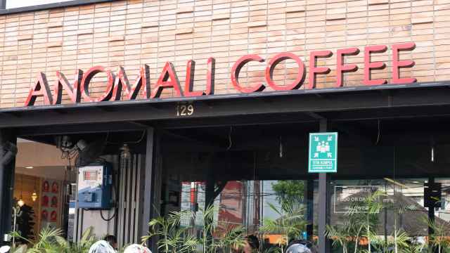 Franchise Anomali Coffee: simulasi BEP untuk investor pemula