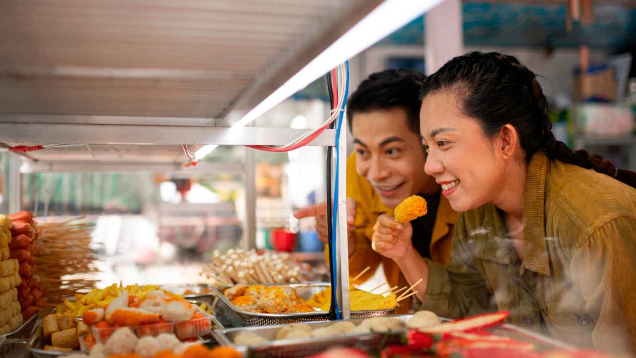 Bisnis Makanan di Indonesia 25 franchise paling laris update modal 2026