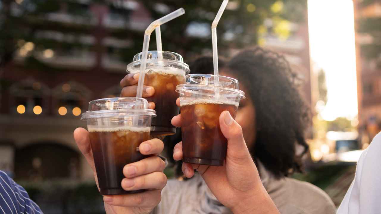 Bisnis minuman di Indonesia 23 franchise viral yang cocok untuk pemula